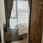 Edge Apartment *