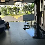 Apartment Edge *