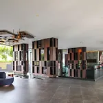 Seaview Urban Retreat Edge 1 Expansive Bedroom