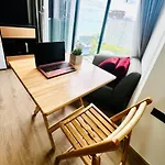 อพาร์ทเม้น Seaview Urban Retreat Edge 1 Expansive Bedroom