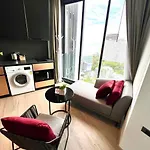Seaview Urban Retreat Edge 1 Expansive Bedroom Pattaya