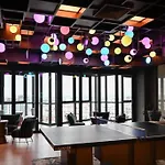 Seaview Urban Retreat Edge 1 Expansive Bedroom อพาร์ทเม้น Pattaya
