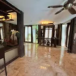 K2 Xanadu Pool