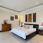 Luxury Garden Pool Near & Walking Street Villa