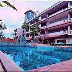 Gazebo Resort, Resort