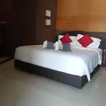 Pasadena Hotel 2*