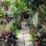 Lamour ละเมอ R-02 Homestay Pattaya