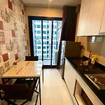 อพาร์ทเม้น Sea View @the Base *