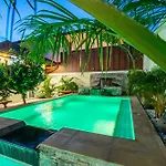 Seaside 2 Pools,beach@50m *