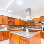 Seaside 2 Pools,beach@50m Villa Pattaya