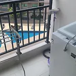 Arcadia 网红水系公寓一房 View 专业的健身房 桑拿 中心位置 交通便利 Smart Tv Wifi Pattaya