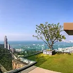 Sea View Spacious Near Walking Street Apartment