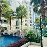 Patt Aya Grand Avenue 51Sqm Family Room-Pool View