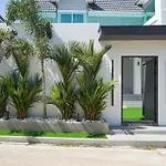 Villa Azure Cerulean