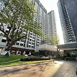 อพาร์ทเม้น High Floor Sea & View The Base By 888 Pattaya