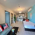 Downtown Lux Fun 2bedroom Rooftop Pool #tbb6575 Apartment Pattaya