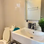 Downtown Lux Fun 2bedroom Rooftop Pool #tbb6575 *