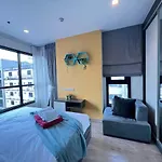 Downtown Lux Fun 2bedroom Rooftop Pool #tbb6575