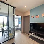 อพาร์ทเม้น Downtown Lux Fun Rooftop Pool #ta1077 *