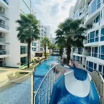 Grand Avenue 2Bedr 2Bathr 38And38 Sqm 2Rooms Together Poor View Or City View