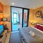 Downtown Chic High Floor& Seaview #en58028 อพาร์ทเม้น *