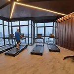 อพาร์ทเม้น Downtown Chic High Floor& Seaview #es47524 *