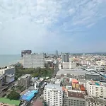 Downtown Chic Seaview #es40021