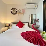 Downtown Chic Seaview #es40021 Apartment Pattaya