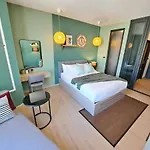 Downtown Chic Rooftop Pool #en34118 Apartment Pattaya