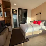 Downtown Chic Rooftop Pool #es32918 อพาร์ทเม้น Pattaya