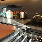 Downtown Chic Condo Rooftop Pool #En26515