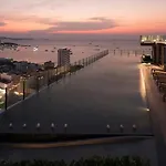 อพาร์ทเม้น Downtown Lux Fun Rooftop Pool #tb10412 *