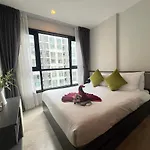 Downtown Lux Fun Rooftop Pool #tb10412 Apartment *