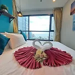 Downtown 2bdrm 2bath Sea View Base #tbb946 *