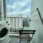 อพาร์ทเม้น Downtown Lux Fun Rooftop Pool #tb7318 *