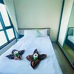 Downtown Lux Fun Rooftop Pool #Tb7158