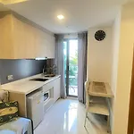 Arcadia Beach Condominium อพาร์ทเม้น Pattaya