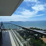 The Peak Towers Sea View Pattaya