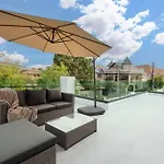 New 2024 - 5Br Pool Villa With Private Ktv Room Pattaya