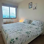 Sea View -high Floor 2 Bed Excellent Location Apartment Pattaya