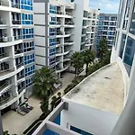 Grand Avenue * Pattaya