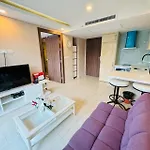Grand Avenue Codon 芭提雅最好的公寓空间大 安静 素质高 Apartment Pattaya