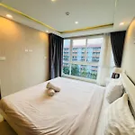 Grand Avenue Codon 芭提雅最好的公寓空间大 安静 素质高 Pattaya