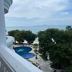 Sky Sea View อพาร์ทเม้น