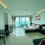W Tower By Fantasea Beach