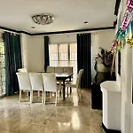 芭提雅南路4卧4卫 Blue Star Pool Villa 近步行街和夜市