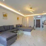 อพาร์ทเม้น Jomtien Seaview At View Talay 5 ,big Pool