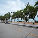 Jomtien Seaview At View Talay 5 ,big Pool อพาร์ทเม้น