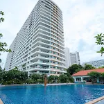 อพาร์ทเม้น Jomtien Seaview At View Talay 5 ,big Pool
