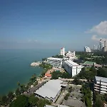 โรงแรม Amari Garden 4*